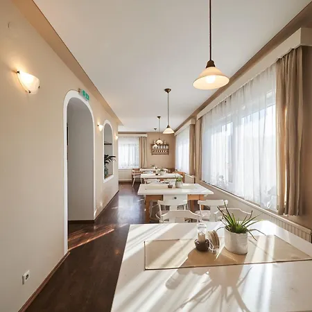 Locanda Breitenfelderhof Zur Riegersburg