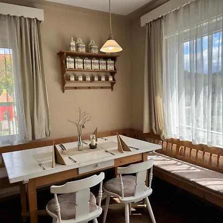 Breitenfelderhof Zur Riegersburg 3*