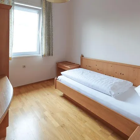 Kro Breitenfelderhof Zur Riegersburg 3*