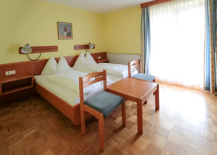 Herberg Breitenfelderhof Zur Riegersburg 3*